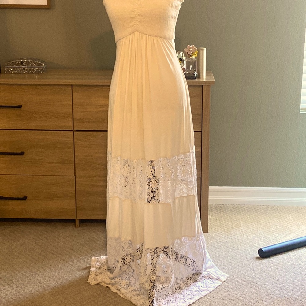 Strapless maxi dress. #bohemiandress#romanticdress